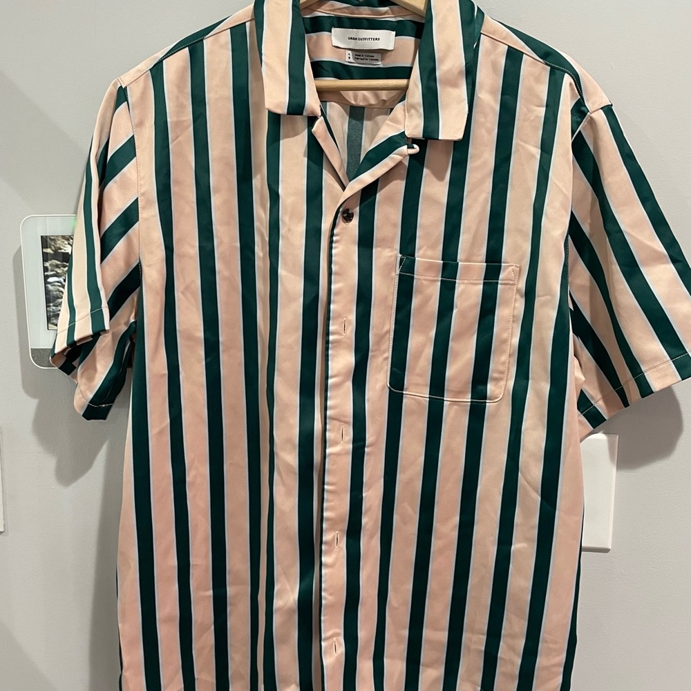 Urban Outfitters size L